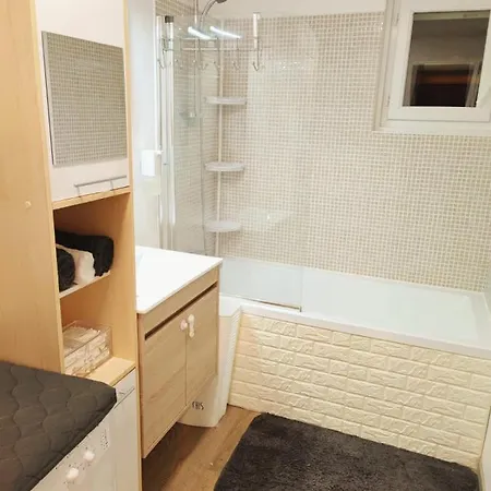 Luxury, Peaceful 3 Bedroom Family 아파트 생캉탱