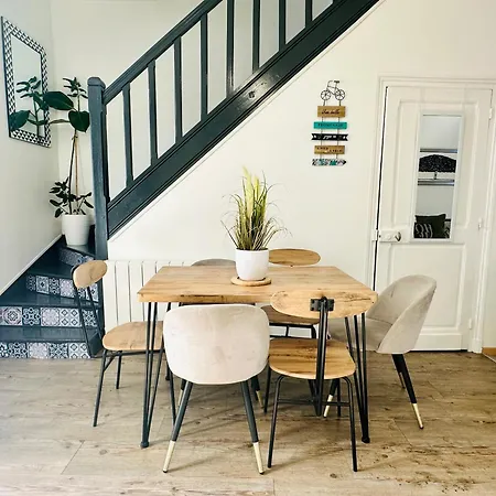 Luxury, Peaceful 3 Bedroom Family Appartement Saint-Quentin (Aisne)